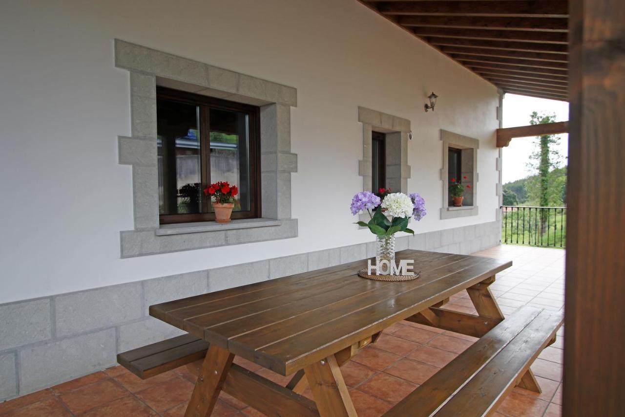 Los Fresnos De Ribadesella Exterior foto